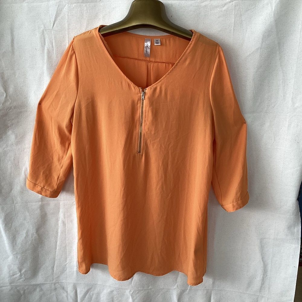 Tacera woman’s top medium